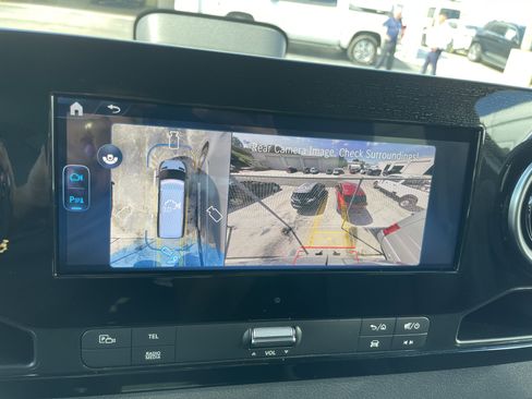 New 2025 Mercedes-Benz Sprinter 2500 image 12