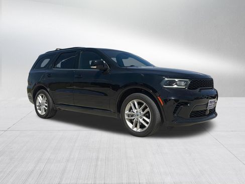 Used 2024 Dodge Durango GT RWD image 4