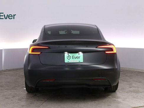 Used 2025 Tesla Model 3 Long Range RWD image 15