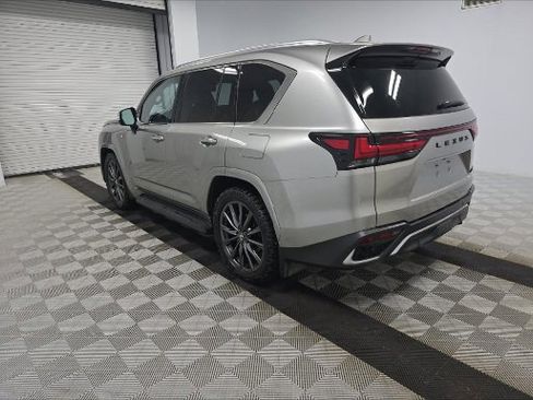 Used 2025 Lexus LX 700h F Sport image 7
