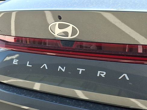 New 2026 Hyundai Elantra Hybrid w/ Cargo Package FWD image 11