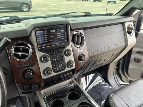 Used 2016 Ford F250 Lariat w/ Chrome Package AWD/4WD image 19