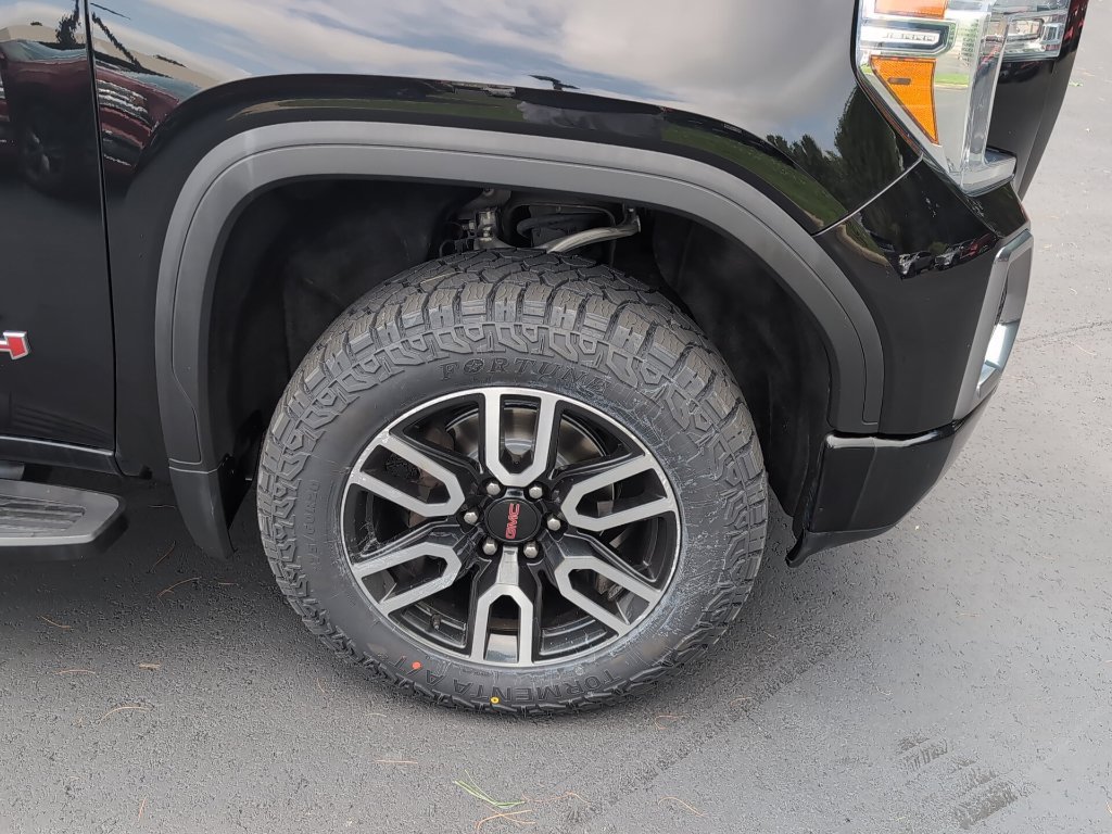 Used 2019 GMC Sierra 1500 AT4 w/ AT4 Premium Package AWD/4WD image 3
