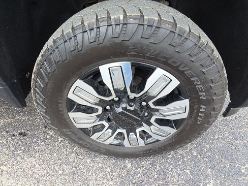 Used 2025 GMC Sierra 2500 Denali w/ Denali Reserve Package image 12