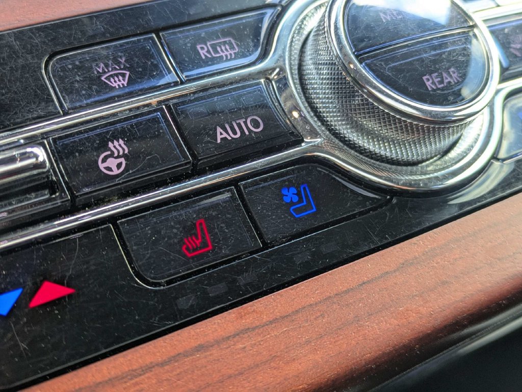 Used 2022 Lincoln Aviator Reserve w/ Equipment Group 201A AWD/4WD image 29