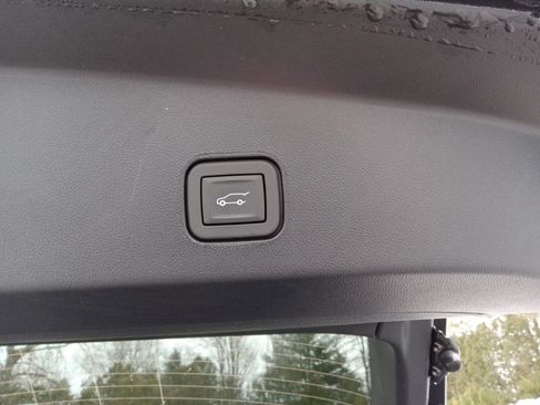 New 2026 Cadillac Lyriq V image 24