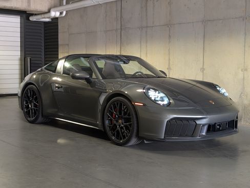 Used 2026 Porsche 911 Targa 4 GTS AWD/4WD image 11