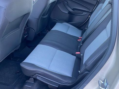 Used 2017 Ford C-MAX SE image 15