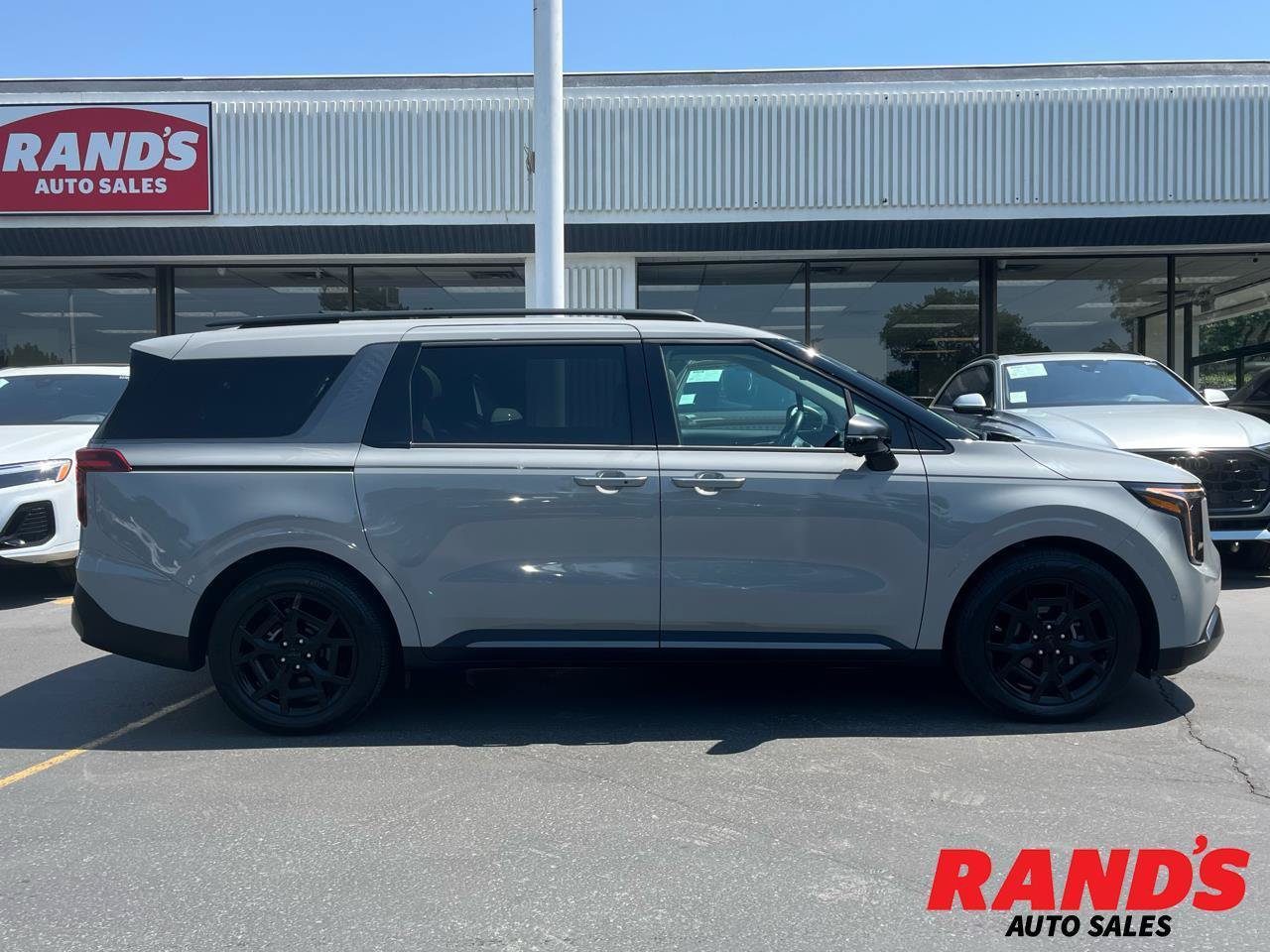 Used 2026 Kia Carnival SX Prestige FWD image 1