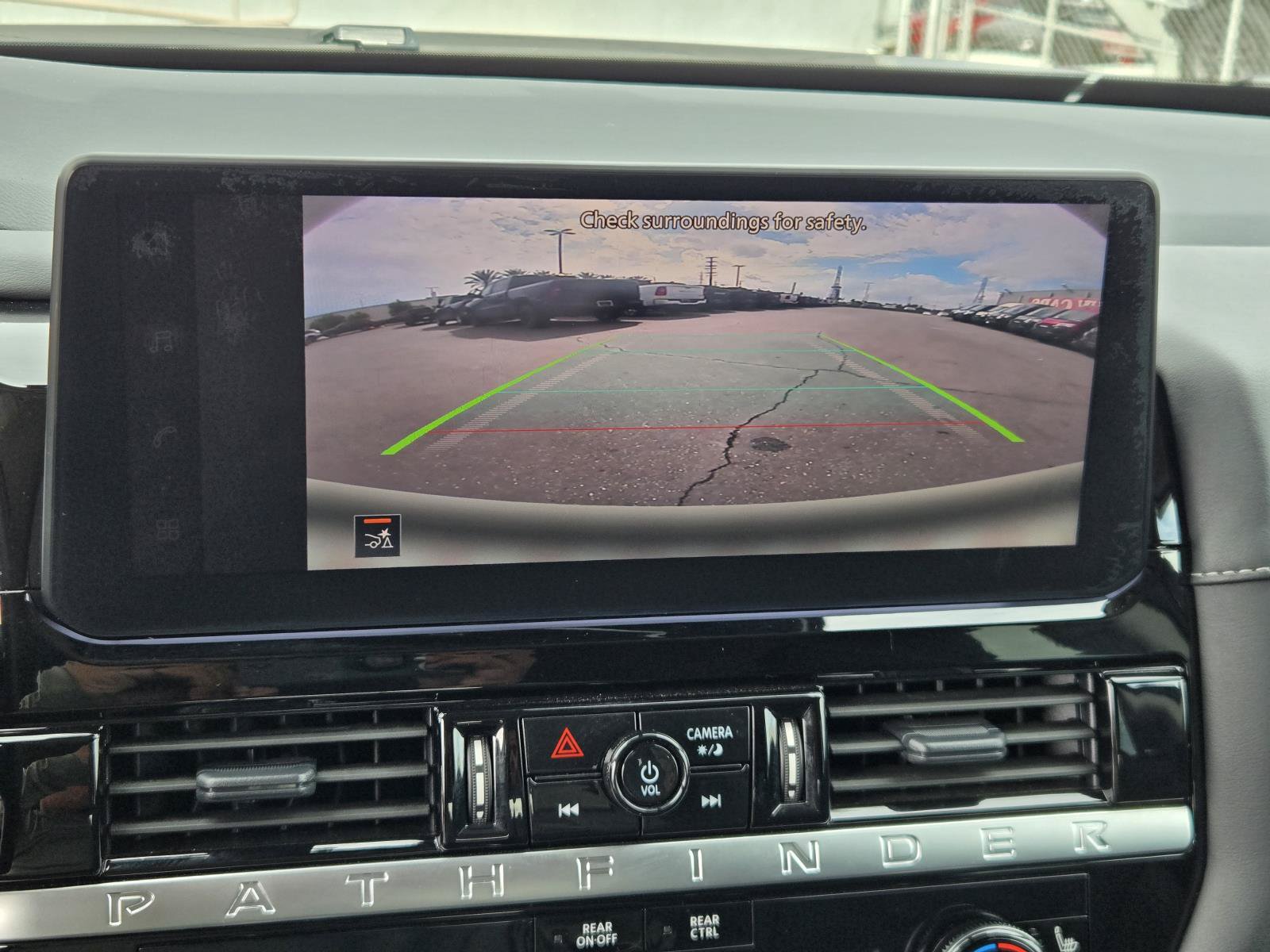 Used 2026 Nissan Pathfinder SV FWD image 8