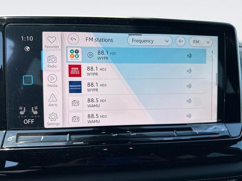 New 2026 Volkswagen Atlas Cross Sport SE image 12