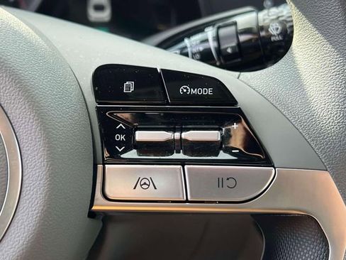 Certified 2023 Hyundai Elantra SEL image 21