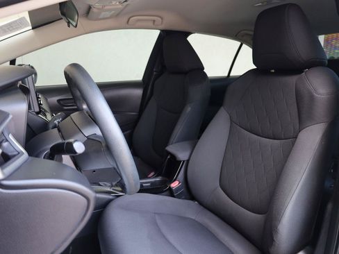 Used 2022 Toyota Corolla LE FWD image 18