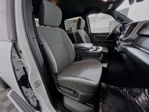 Used 2024 RAM 2500 Big Horn image 31