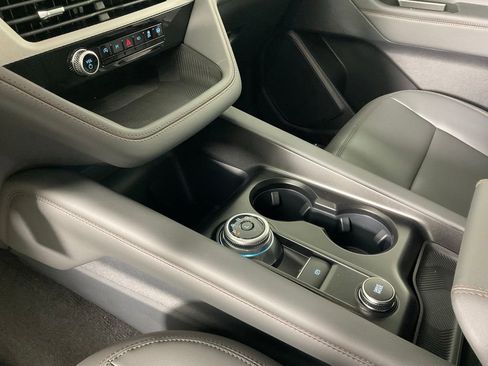 New 2026 Ford Explorer Active w/ Active Comfort Package RWD image 20