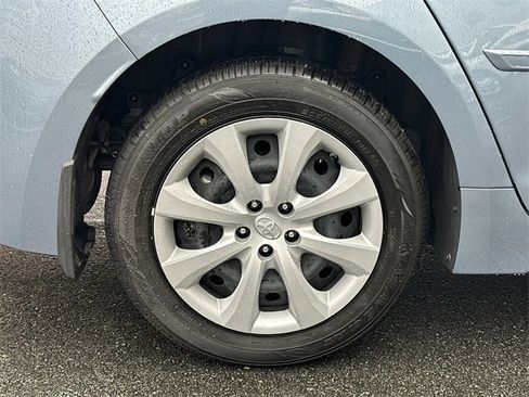 Certified 2023 Toyota Corolla LE image 7