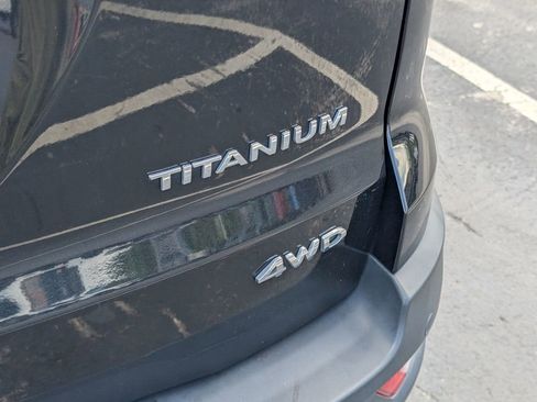 Used 2021 Ford EcoSport Titanium AWD/4WD image 9