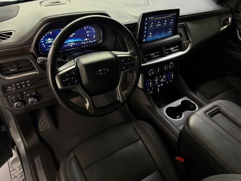 Used 2023 Chevrolet Tahoe Z71 w/ Luxury Package image 4