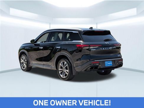 Used 2023 INFINITI QX60 Luxe w/ Cargo Package FWD image 4