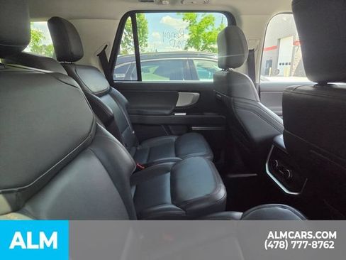 Used 2025 Ford Expedition Active AWD/4WD image 20