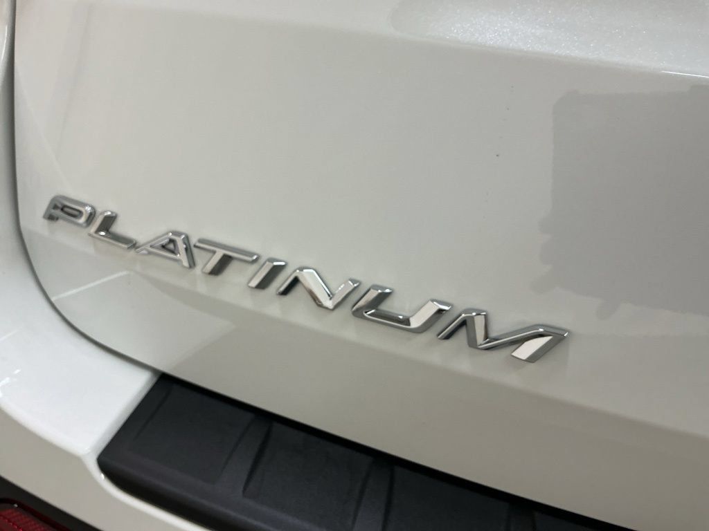 New 2026 Ford Explorer Platinum w/ LUX Leather Package AWD/4WD image 15