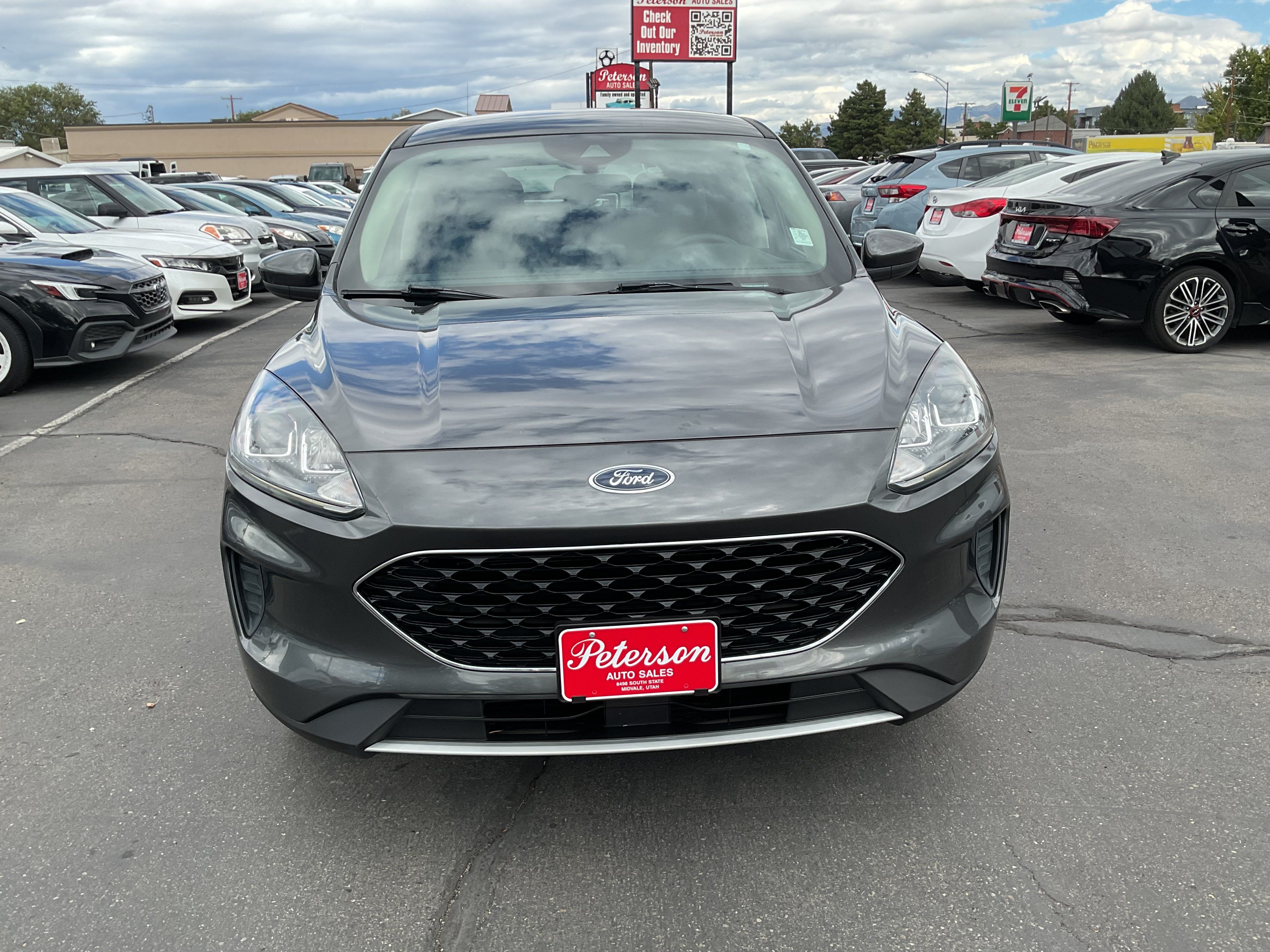 Used 2020 Ford Escape SE AWD/4WD image 3
