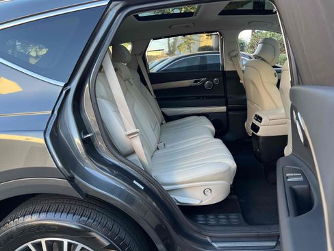 Used 2022 Genesis GV80 2.5T w/ Advanced Package 03 image 32