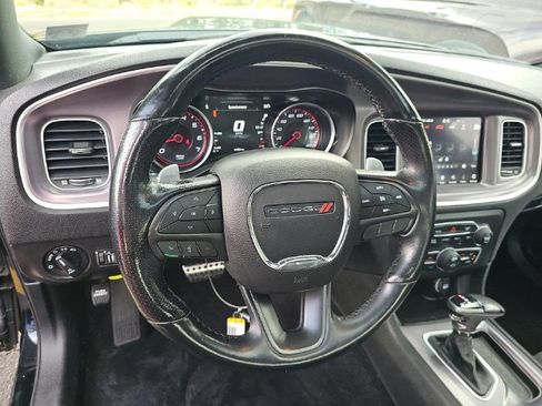 Used 2019 Dodge Charger Scat Pack w/ Dynamics Package RWD image 13