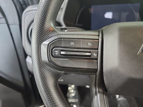 Used 2023 Chevrolet Colorado Trail Boss w/ Technology Package AWD/4WD image 21