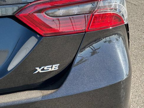 Used 2022 Toyota Camry XSE FWD image 31