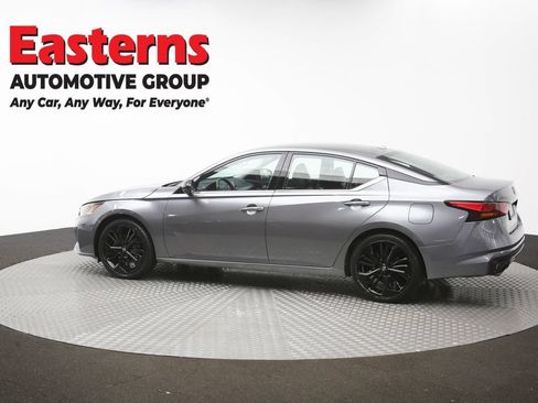 Used 2023 Nissan Altima 2.5 SR FWD image 61