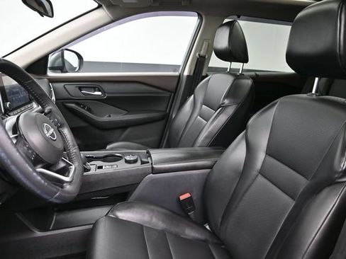 Used 2022 Nissan Rogue SV w/ SV Premium Package AWD/4WD image 11