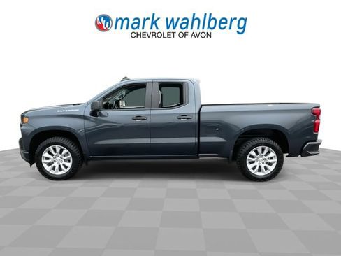 Certified 2020 Chevrolet Silverado 1500 Custom w/ Custom Value Package AWD/4WD image 5