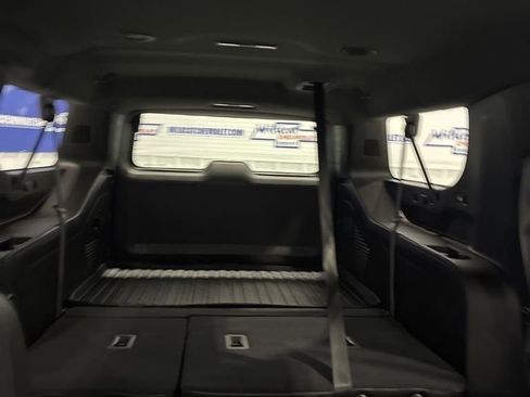 Used 2021 Chevrolet Suburban Z71 w/ Z71 Off-Road Package image 46