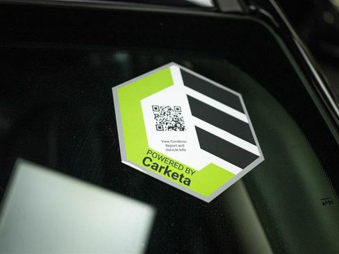 Used 2023 Chrysler Pacifica Touring-L image 23