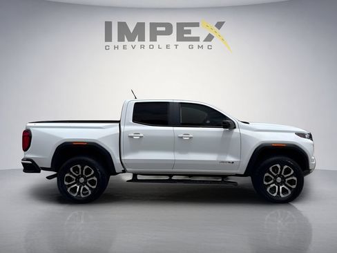 Used 2024 GMC Canyon AT4 w/ AT4 Premium Package AWD/4WD image 6