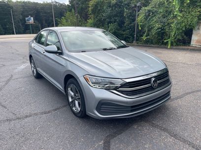 Used 2024 Volkswagen Jetta SE
