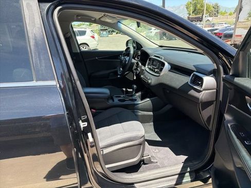 Used 2016 Kia Sorento AWD image 32
