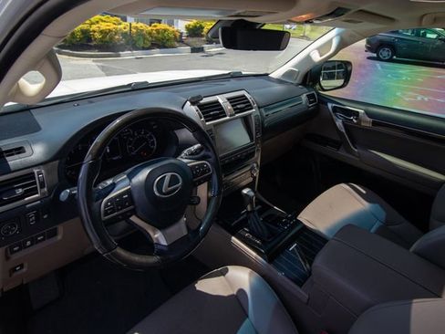 Used 2020 Lexus GX 460 Premium AWD/4WD image 6