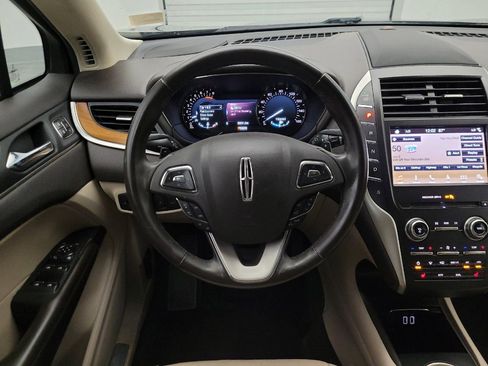 Used 2018 Lincoln MKC Select w/ Select Plus Package FWD image 22