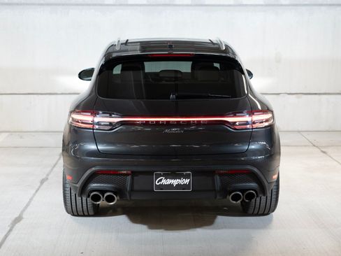 Certified 2023 Porsche Macan AWD/4WD image 10