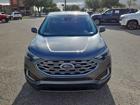 Used 2024 Ford Edge Titanium image 3