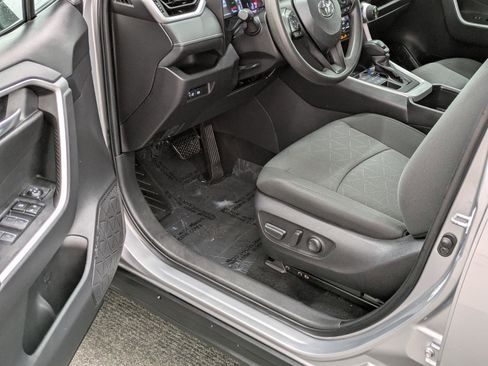 Used 2024 Toyota RAV4 XLE image 20