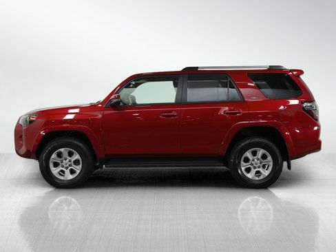 Used 2024 Toyota 4Runner SR5 Premium image 2