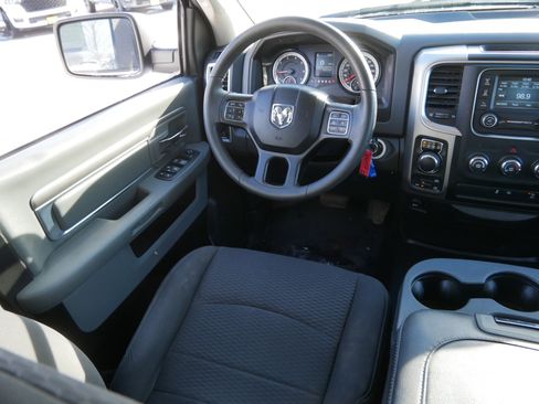 Certified 2019 RAM 1500 Classic Warlock image 9