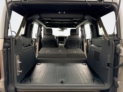 Used 2025 Ford Bronco Big Bend w/ Black Diamond Package image 23