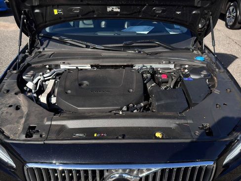 Used 2022 Volvo S90 B6 Inscription w/ Advanced Package image 31