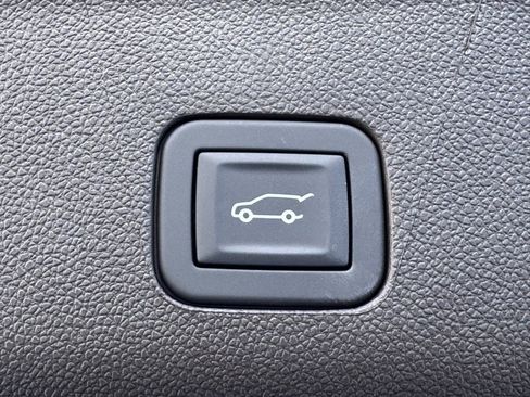 New 2026 Cadillac Escalade ESV Luxury w/ LPO, Radiant Package image 36