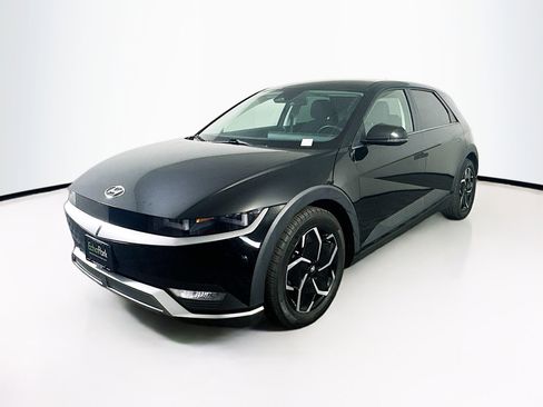 Used 2024 Hyundai Ioniq 5 SEL RWD image 3