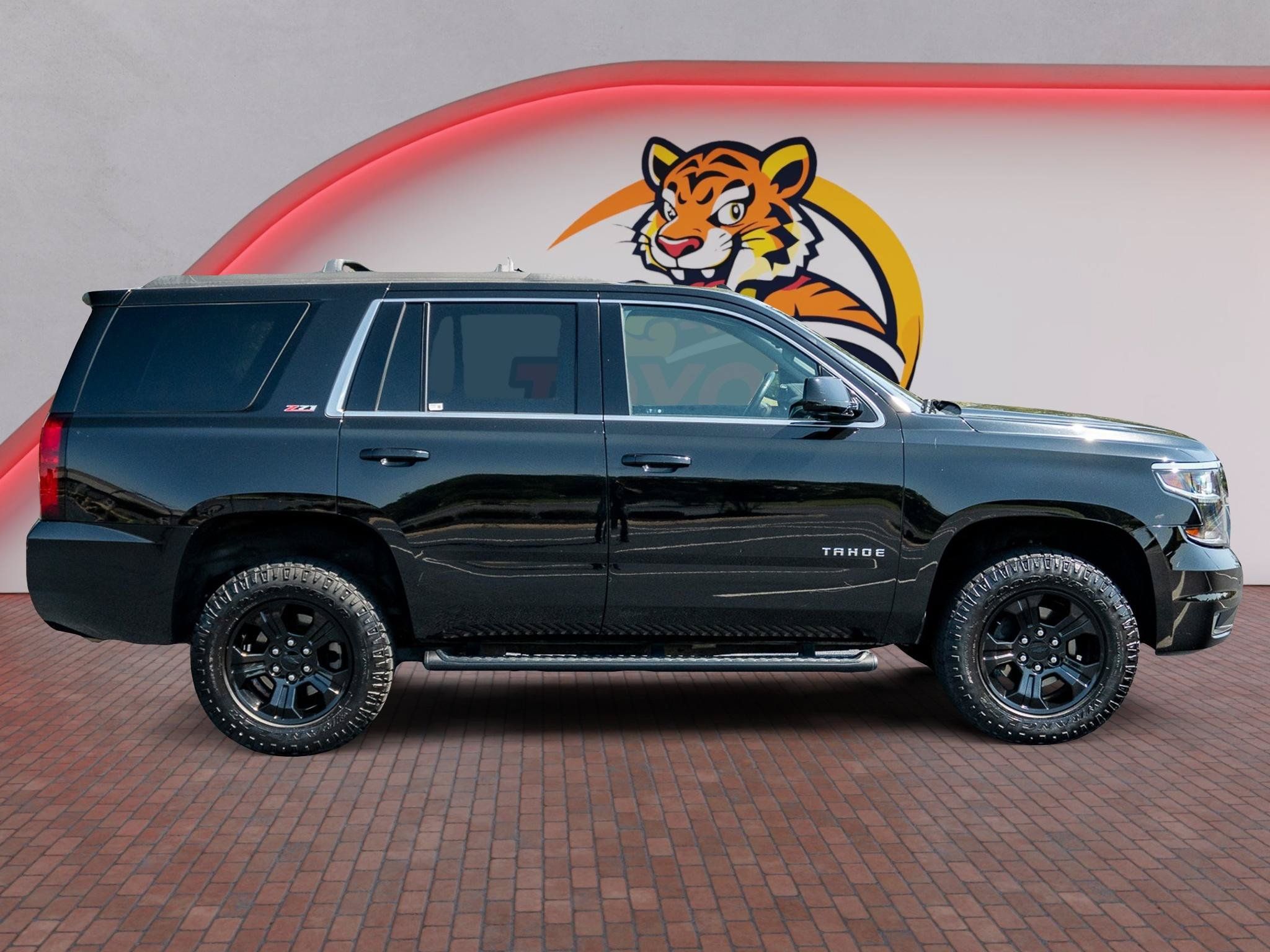 Used 2019 Chevrolet Tahoe LT w/ Z71 Midnight Edition AWD/4WD image 4